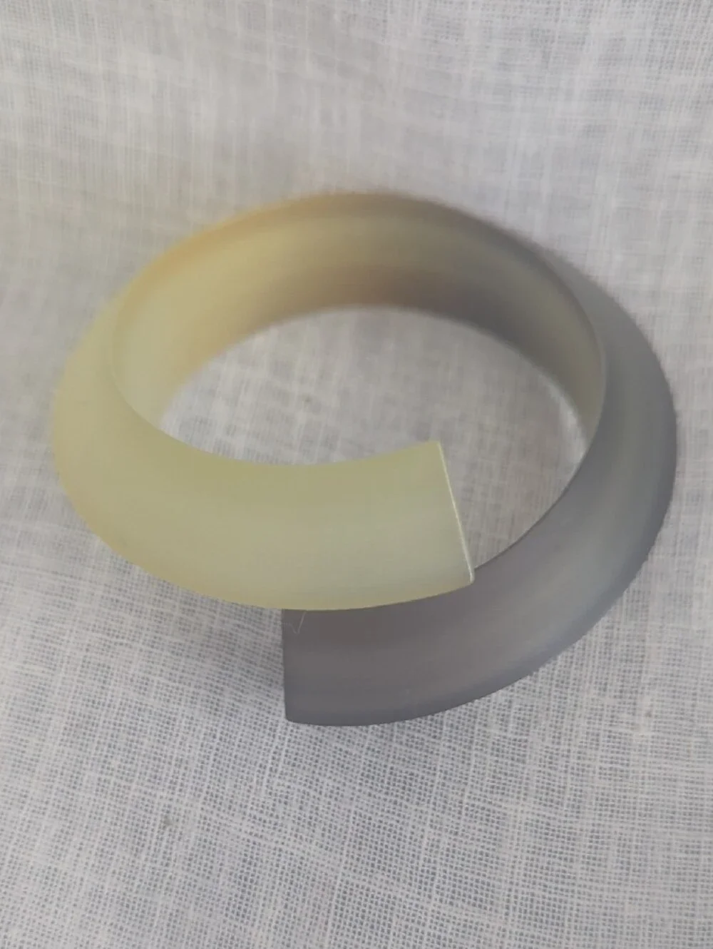 Vintage Acrylic Minimalist Two-Tone Bangle Bracelet Green Pale Yellow